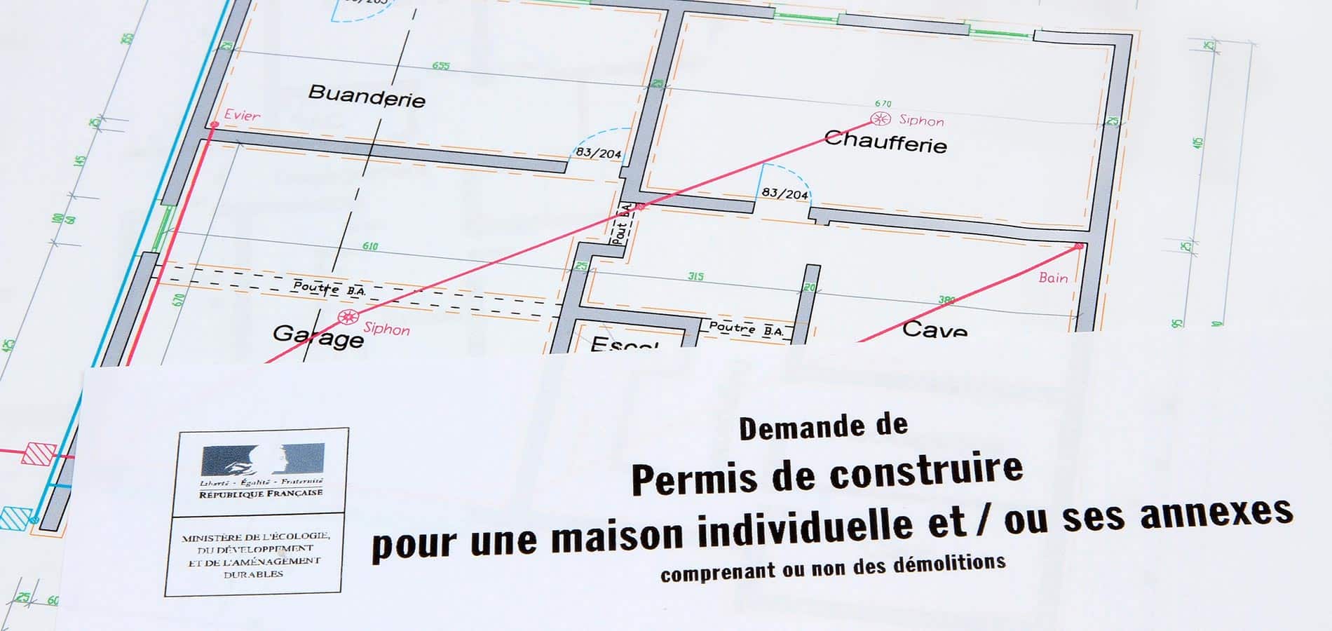 découvrez tout ce qu'il faut savoir sur la demande de permis de construire, y compris les étapes essentielles à suivre et la durée de validité de ce document indispensable pour vos projets de construction. informez-vous sur les délais de traitement et les réglementations pour mener à bien votre projet.