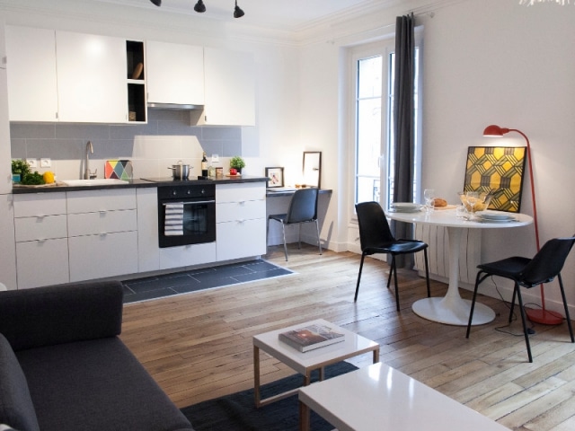 découvrez nos services de rénovation d'appartement qui transformeront votre espace de vie en un lieu moderne et confortable. que ce soit pour une mise à jour esthétique ou une optimisation fonctionnelle, nous sommes là pour réaliser vos projets de rénovation sur mesure.